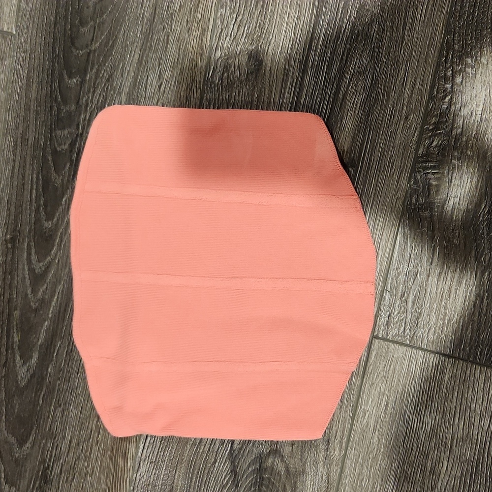 Salmon pink, tube top